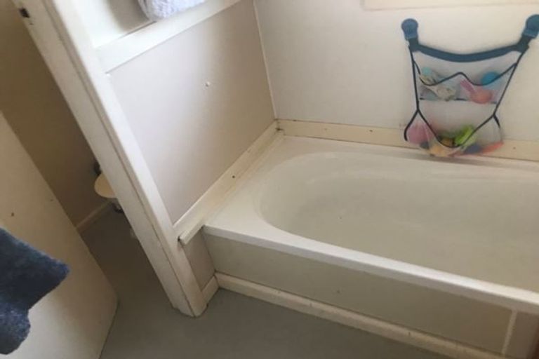 Photo of property in 2/42 Flower Street, Bryndwr, Christchurch, 8053