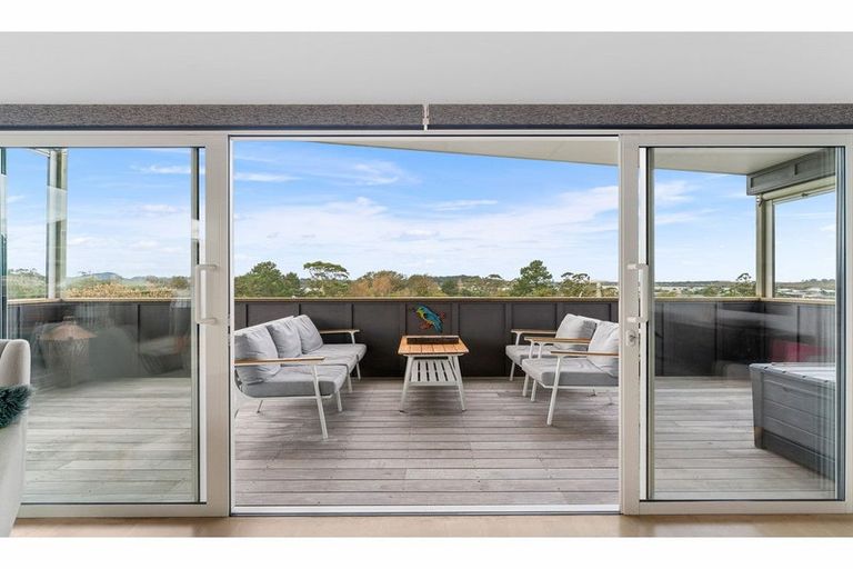 Photo of property in 7 Takahe Place, Mangawhai, 0505