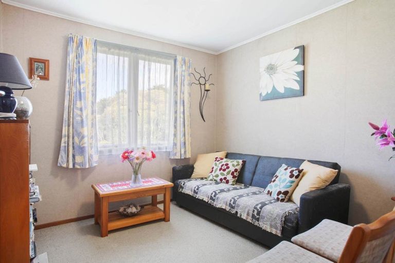 Photo of property in 70 Lake Road, Northcote, Auckland, 0627