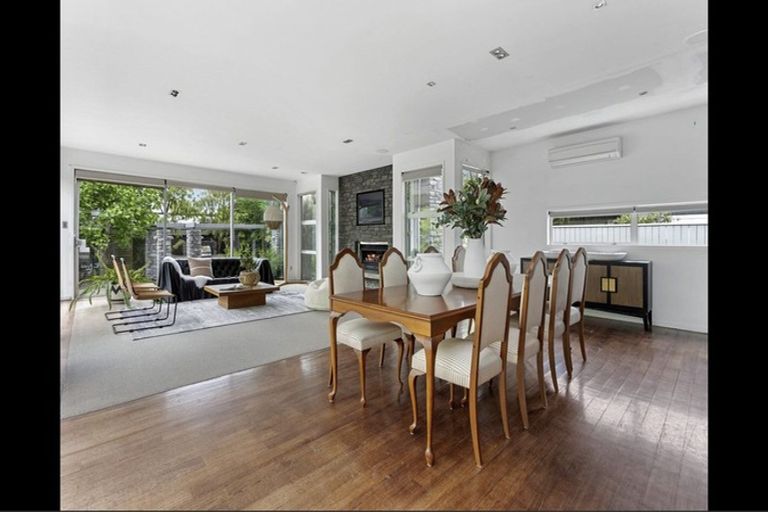 Photo of property in 20 Queens Avenue, Merivale, Christchurch, 8014