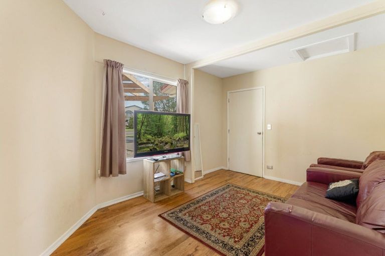 Photo of property in 1 Vanderbilt Place, Welcome Bay, Tauranga, 3112