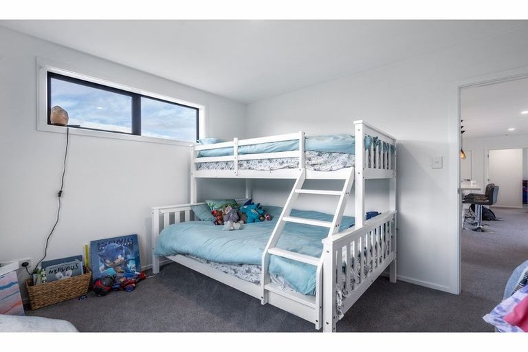 Photo of property in 87 Blairlogie Close, Otatara, 9879