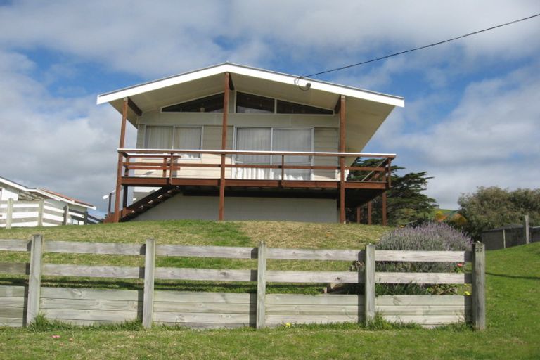 Photo of property in 37 Aubrey Road, Pataua North, Whangarei, 0175