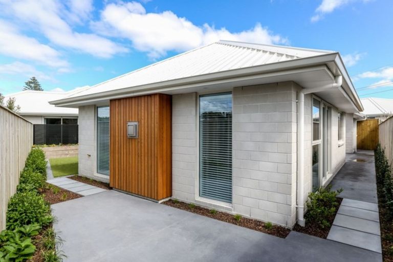 Photo of property in 3a Normanby Street, Fitzroy, New Plymouth, 4312