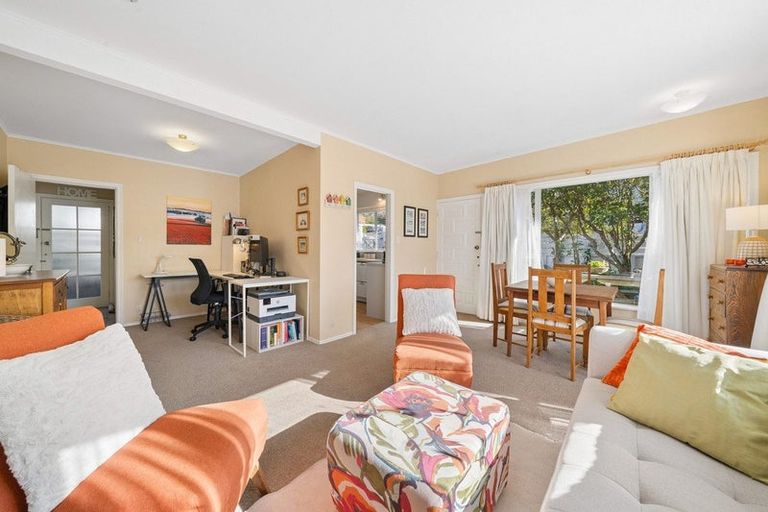 Photo of property in 1/3 Ridd Crescent, Karori, Wellington, 6012