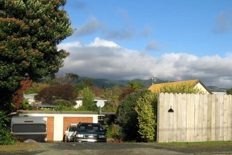 Photo of property in 6 Walton Road, Paraparaumu Beach, Paraparaumu, 5032