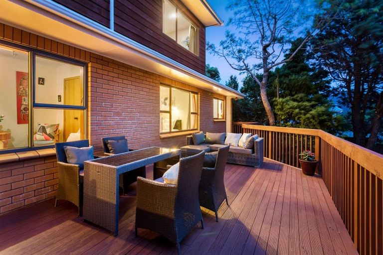 Photo of property in 1109 Scenic Drive North, Swanson, Auckland, 0816