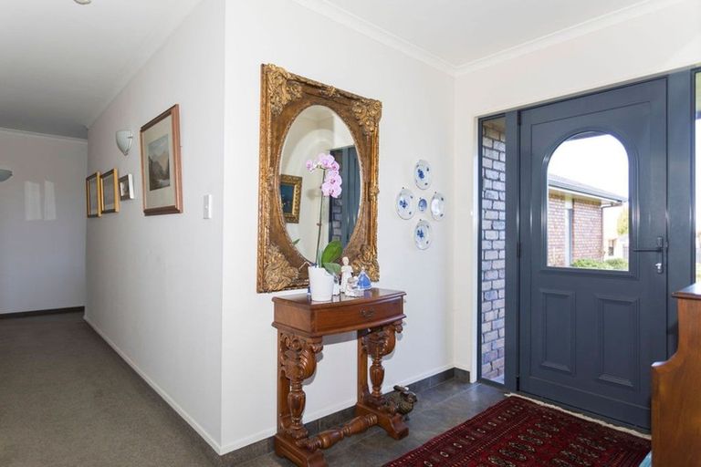 Photo of property in 1 Guinane Street, Dannevirke, 4930