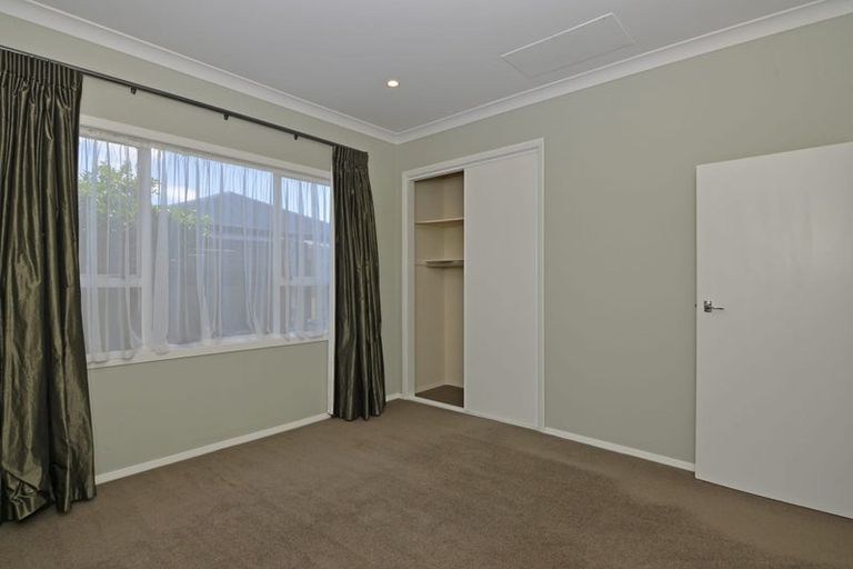 Photo of property in 2 Collins Street, Petone, Lower Hutt, 5012