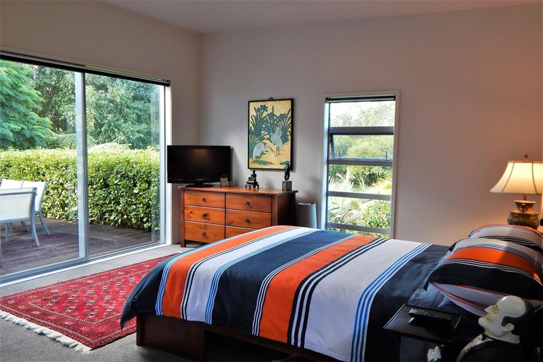 Photo of property in 5 Mandeno Drive, Kerikeri, 0230