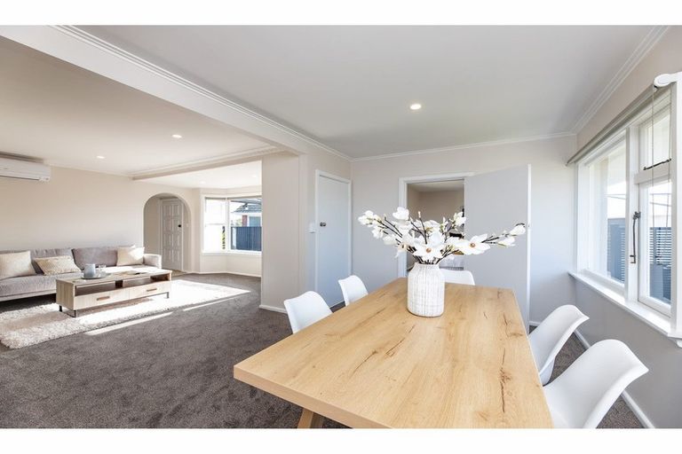 Photo of property in 17 Cromer Place, New Brighton, Christchurch, 8062