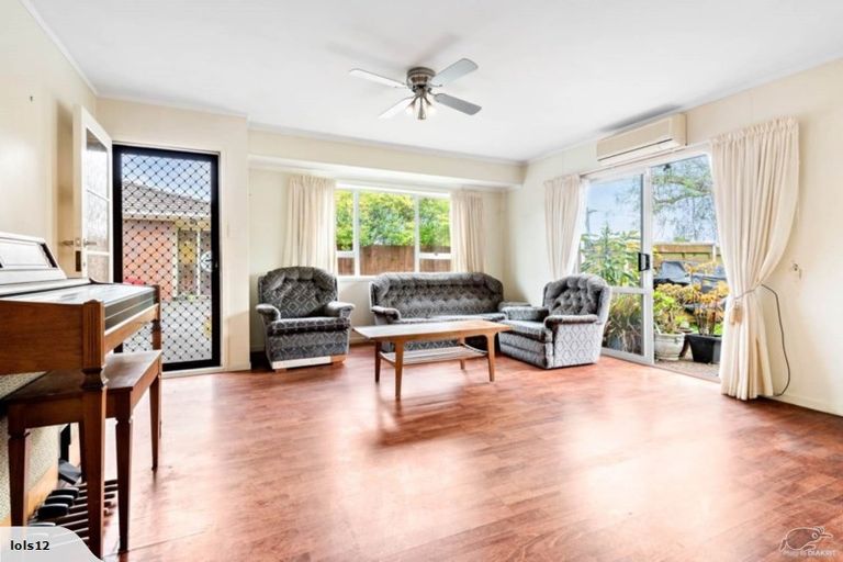 Photo of property in 1/65 Glendale Road, Glen Eden, Auckland, 0602