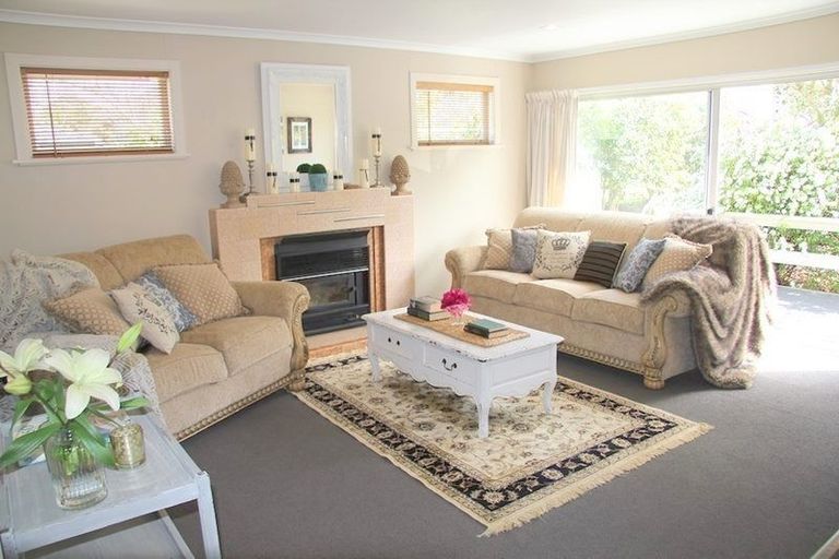 Photo of property in 2 Ferndown Close, Brookfield, Tauranga, 3110