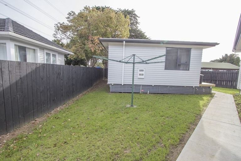 Photo of property in 5 Mcburney Place, Mangere East, Auckland, 2024
