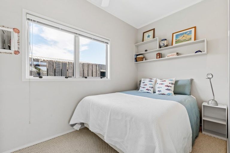 Photo of property in 7 Thistle Terrace, Omaha, 0986