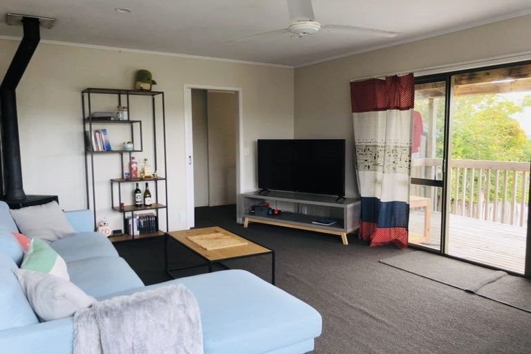 Photo of property in 16 Sunburst Lane, Torbay, Auckland, 0630