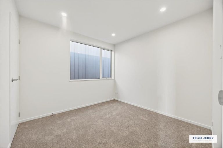 Photo of property in 30 Corporal Street, Papakura, 2110