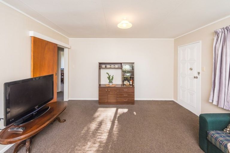 Photo of property in 2 Kawatiri Avenue, Gonville, Whanganui, 4501
