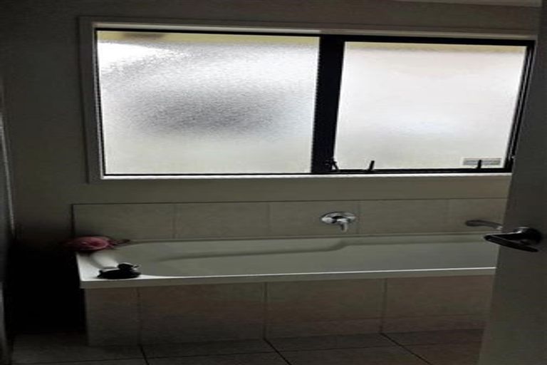 Photo of property in 76b Gibson Road, Tuakau, 2121