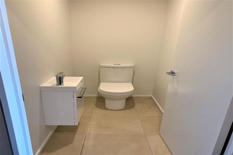 Photo of property in 5/69 Suva Street, Upper Riccarton, Christchurch, 8041