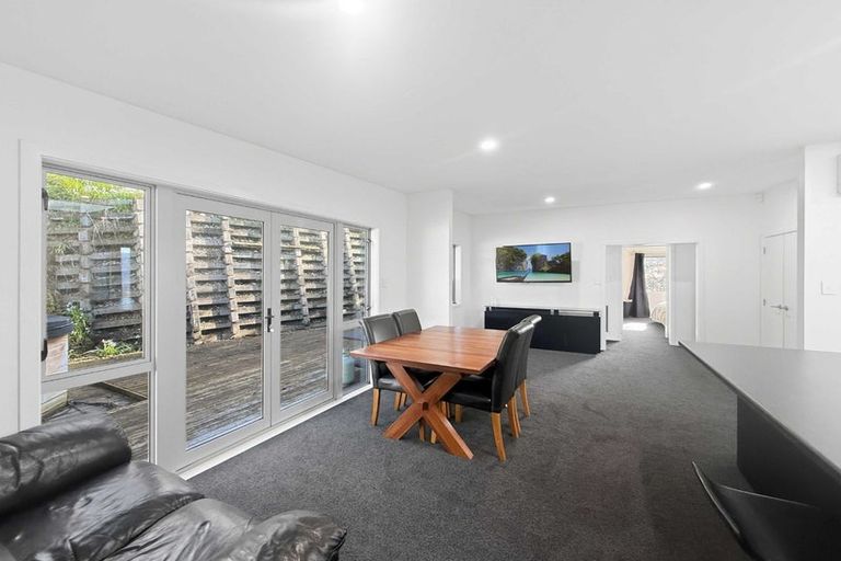 Photo of property in 135 Tirohanga Road, Tirohanga, Lower Hutt, 5010