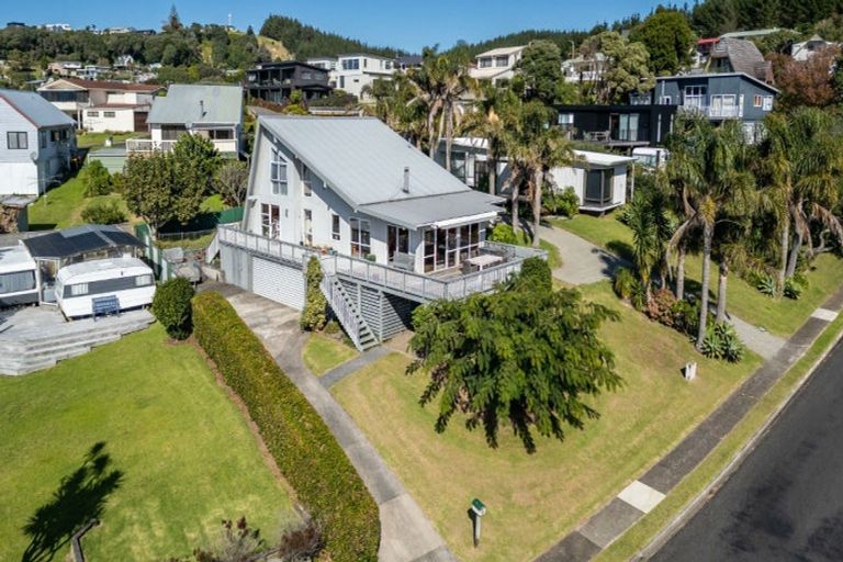 Photo of property in 120 Onemana Drive, Onemana, Whangamata, 3691