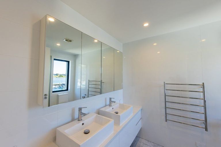 Photo of property in 11/6 The Marina, Tairua, 3508