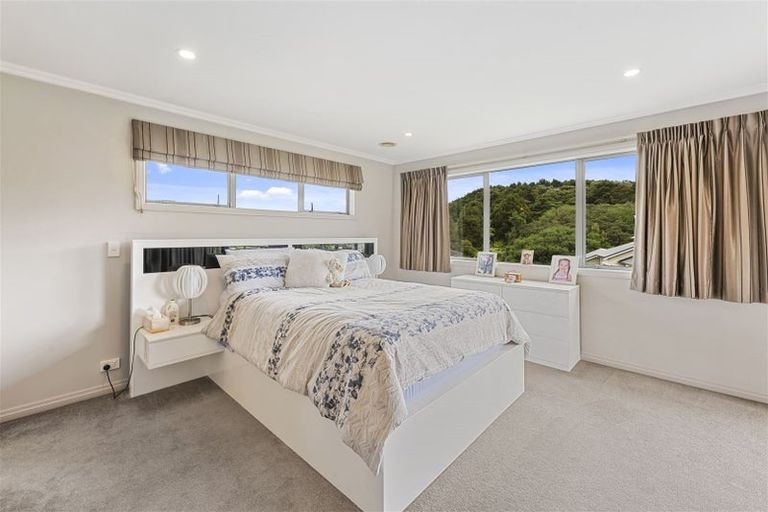 Photo of property in 22 Dawood Place, The Gardens, Auckland, 2105