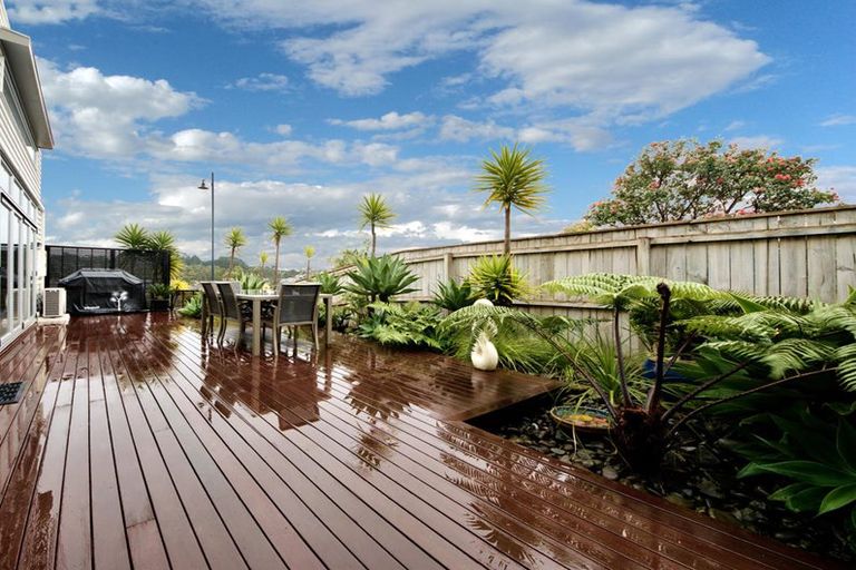 Photo of property in 10 Luna Place, Henderson, Auckland, 0612