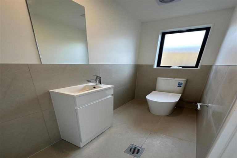 Photo of property in 40b Crestview Rise, Papakura, 2110