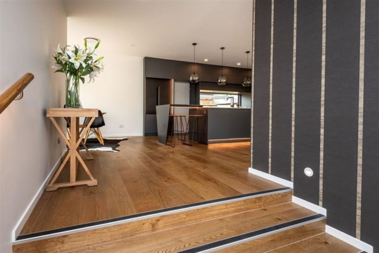 Photo of property in 70 Idris Road, Fendalton, Christchurch, 8052