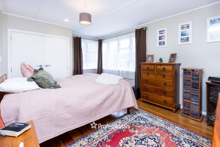 Photo of property in 73 Naenae Road, Naenae, Lower Hutt, 5011