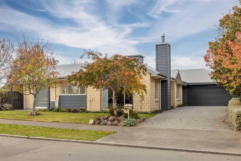 Photo of property in 36 Mcmahon Drive, Aidanfield, Christchurch, 8025