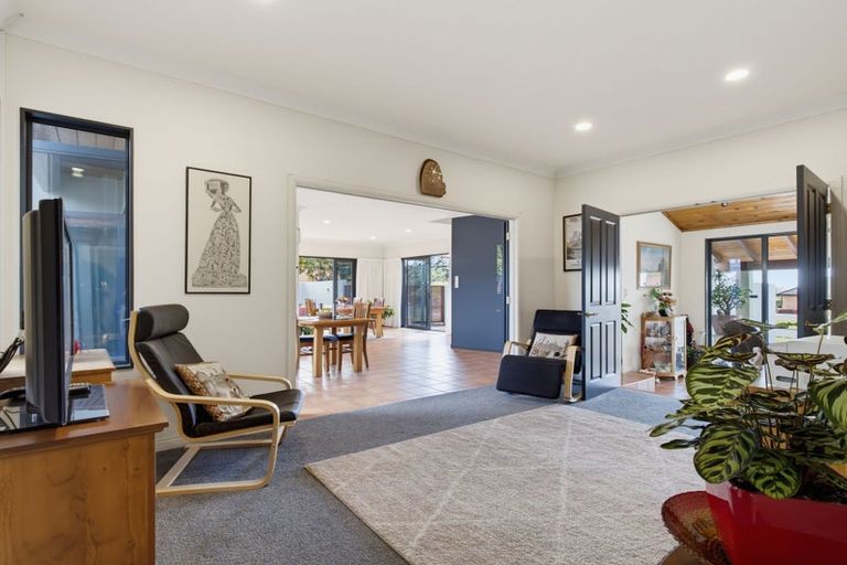 Photo of property in 15 Edward Payton Grove, Pukehangi, Rotorua, 3015