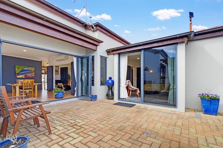 Photo of property in 15 Edward Payton Grove, Pukehangi, Rotorua, 3015
