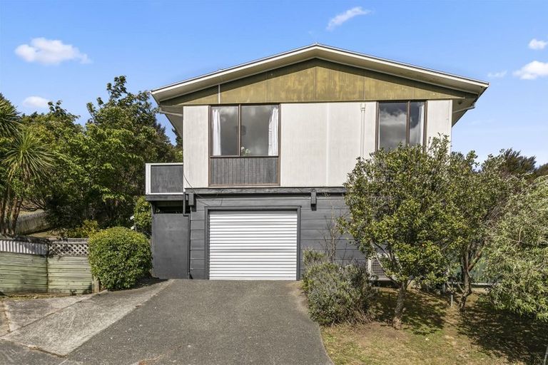 Photo of property in 83 Parkway, Wainuiomata, Lower Hutt, 5014