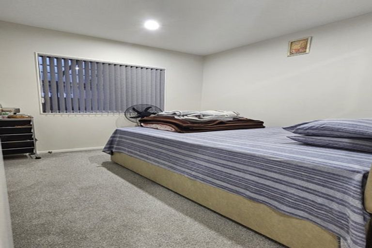 Photo of property in 24 Survila Street, Takanini, 2110