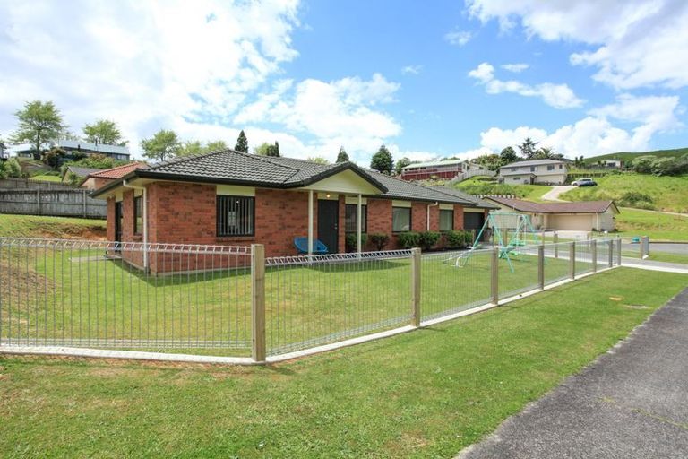 Photo of property in 1 Brian Curle Close, Huntly, 3700