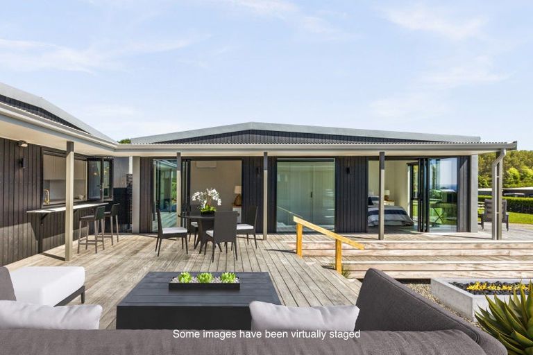 Photo of property in 4a Shoal Beach Road, Aramoana, Omakere, 4271