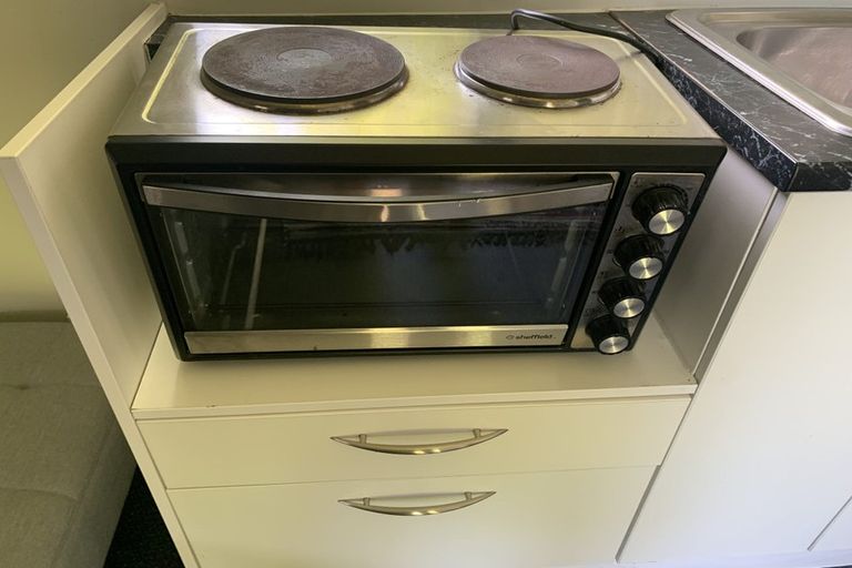 Photo of property in 2/50 Finlayson Avenue, Clendon Park, Auckland, 2103