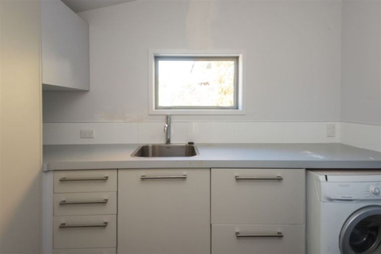 Photo of property in 5 Maurice Knowles Lane, Cashmere, Christchurch, 8022