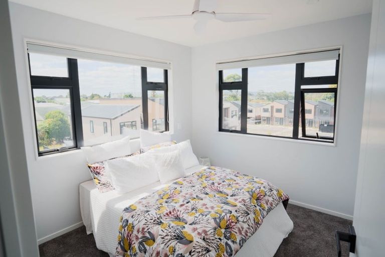 Photo of property in 79c Kindergarten Drive, Conifer Grove, Takanini, 2112