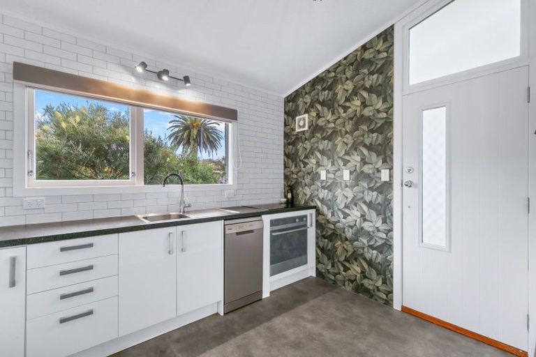 Photo of property in 37 Kent Street, Levin, 5510