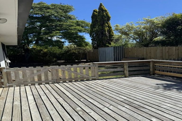 Photo of property in 1/23 Midgley Road, West Harbour, Auckland, 0618