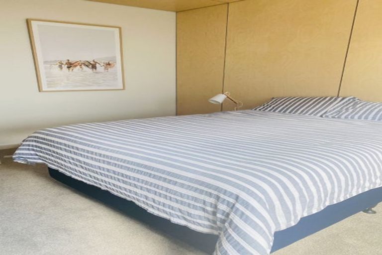 Photo of property in 2 Blue Moon Rise, Langs Beach, 0582