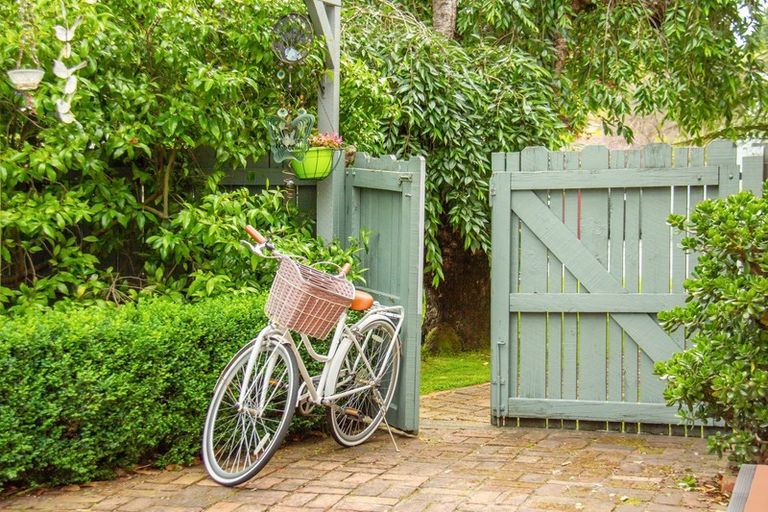 Photo of property in 2 Kereru Place, Masterton, 5810