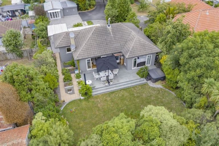 Photo of property in 6 Forest Lake Road, Forest Lake, Hamilton, 3200