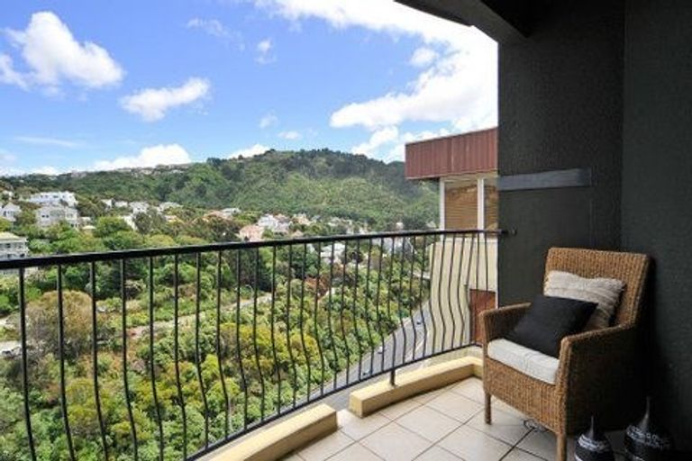Photo of property in Terrace Garden Apartments, 14a/120 The Terrace, Wellington Central, Wellington, 6011