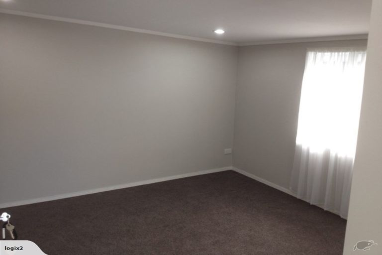 Photo of property in 11 Opal Avenue, Pakuranga, Auckland, 2010