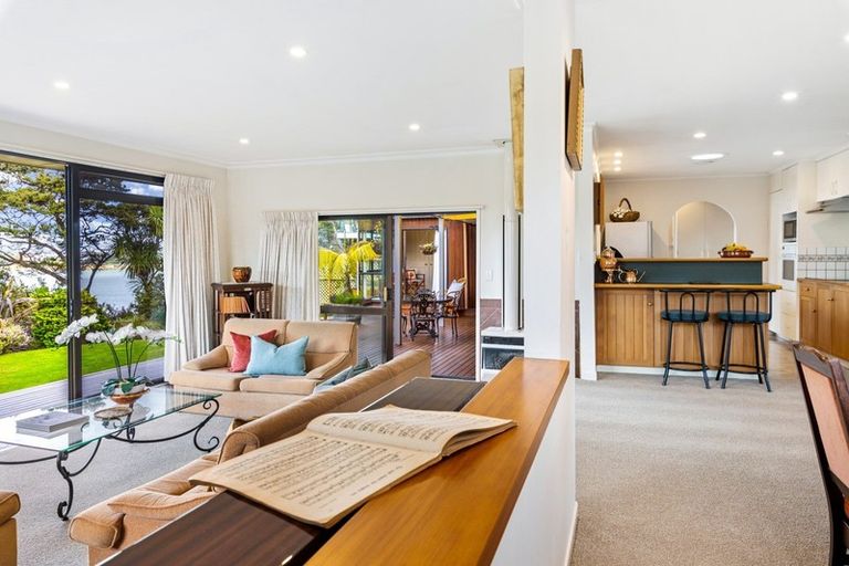 Photo of property in 101 Ferry Parade, Herald Island, Auckland, 0618